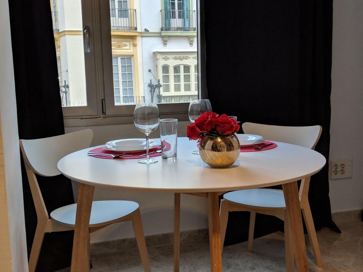 Apartamentos Arc Felix Saenz 2 2 Málaga Eksteriør bilde